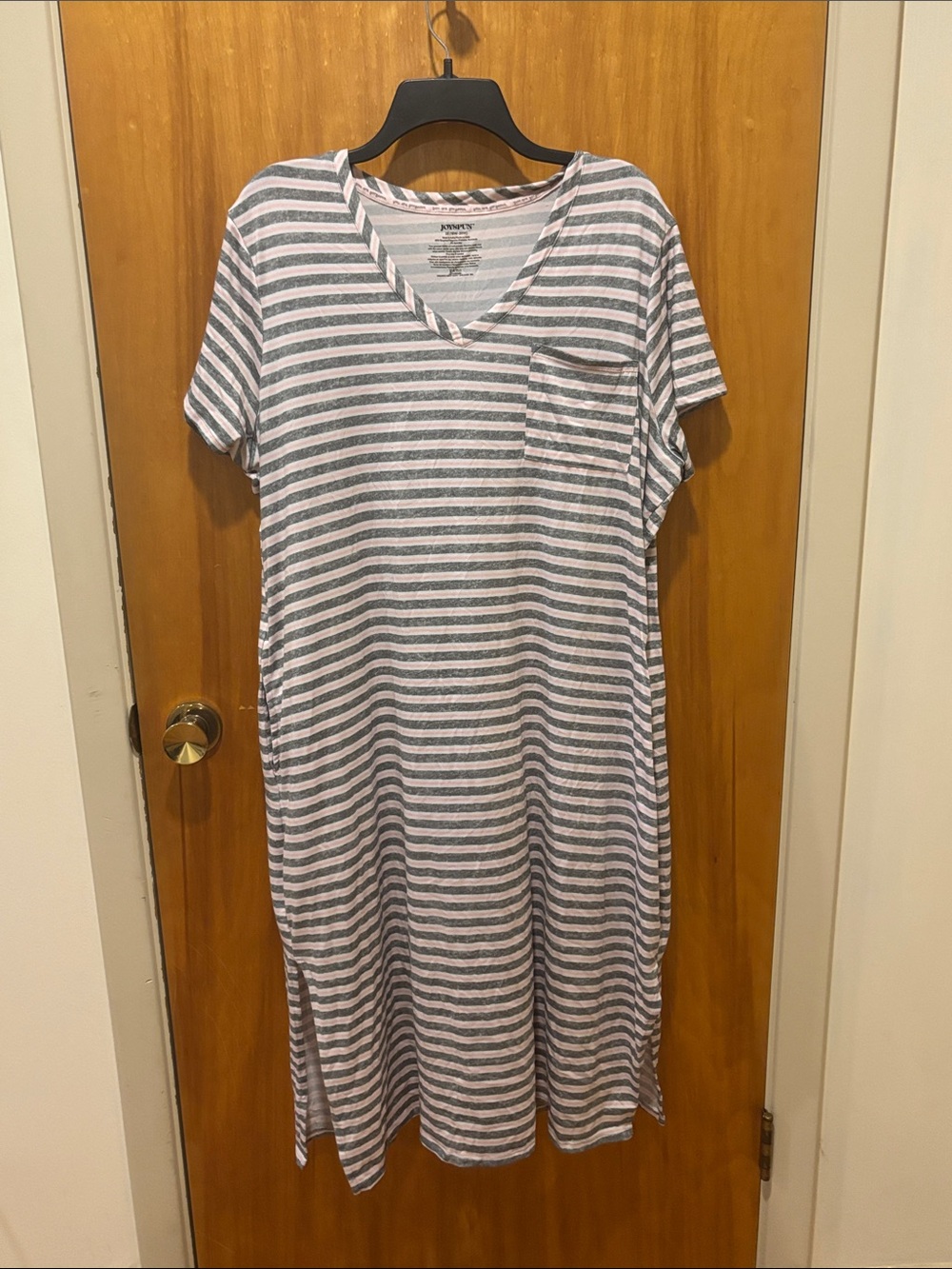 ⭐ 3 for $15 
Striped V-Neck Short-Sleeve Sleep Dress - Gray & White